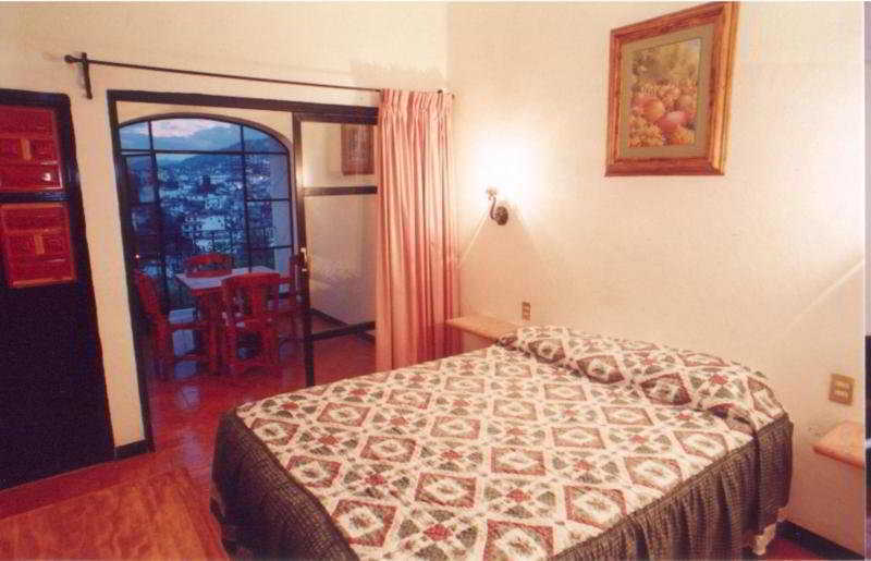 Hotel Loma Linda Taxco Екстер'єр фото